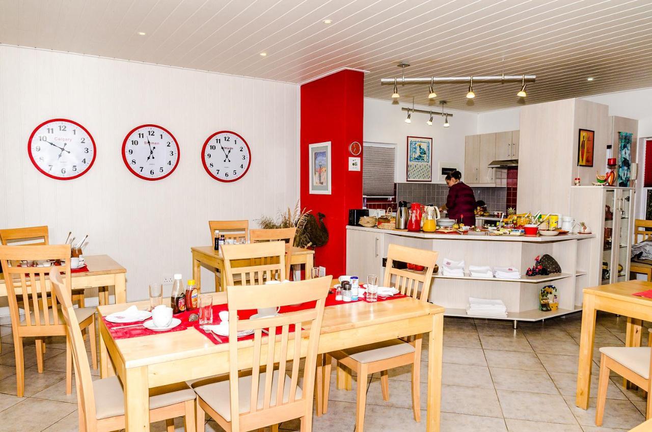 Meike'S Guesthouse Swakopmund Buitenkant foto